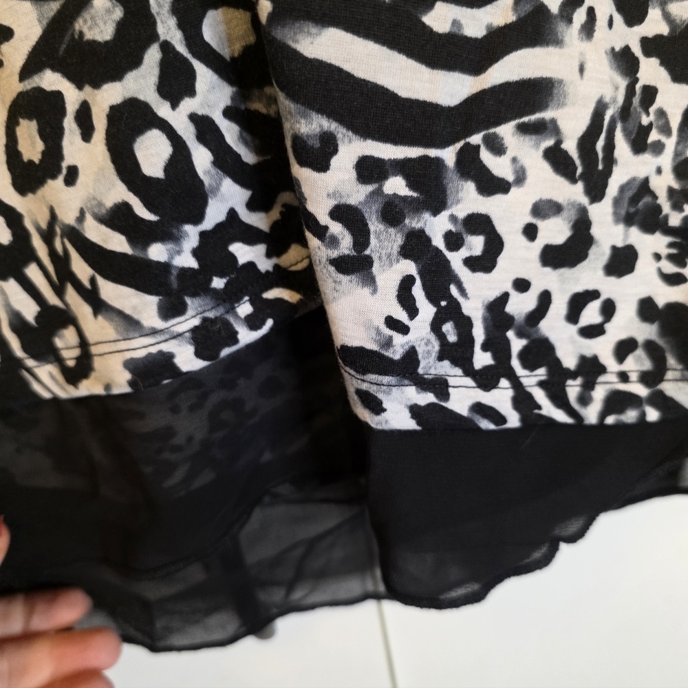 Simply Noelle Animal Print Top Size XS - Picture 5 of 10